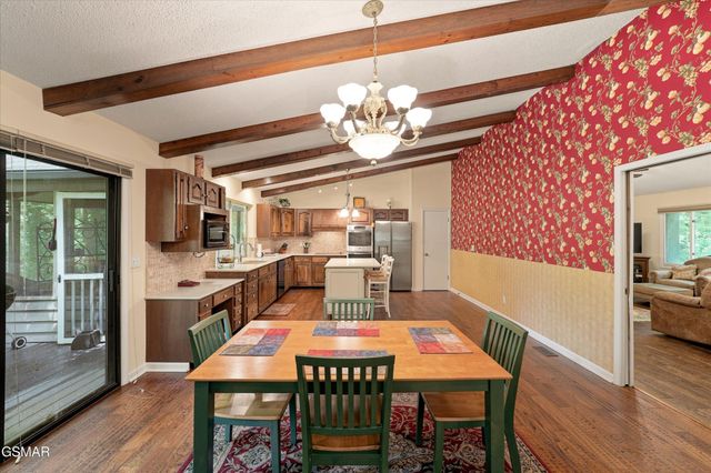 211 Webb Creek Skyline Drive, Gatlinburg, TN 37738