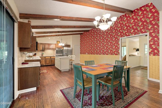 211 Webb Creek Skyline Drive, Gatlinburg, TN 37738