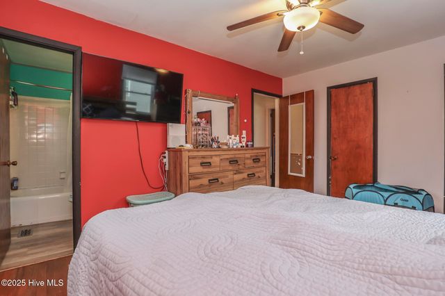 419 Seminole Trail, Jacksonville, NC 28540