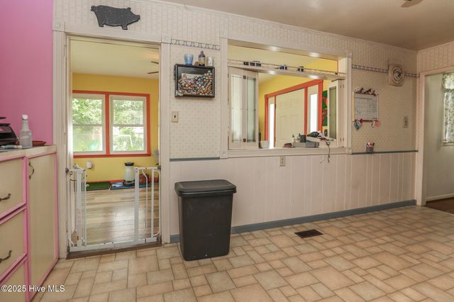 419 Seminole Trail, Jacksonville, NC 28540