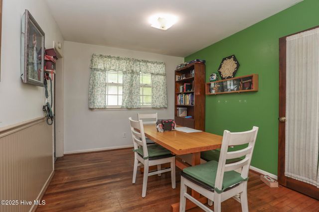 419 Seminole Trail, Jacksonville, NC 28540