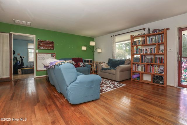 419 Seminole Trail, Jacksonville, NC 28540