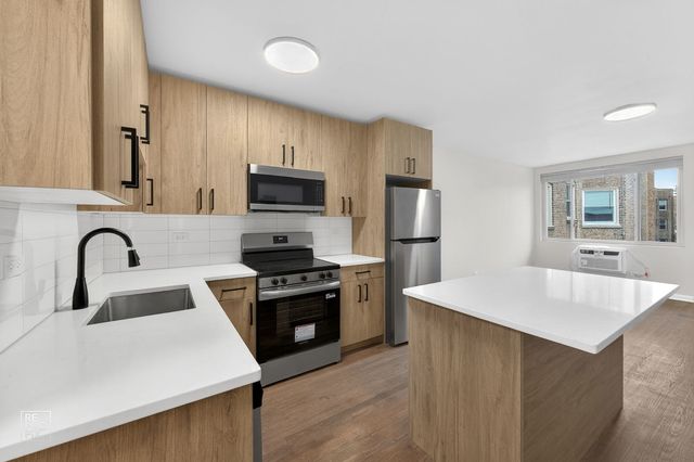 7357 N Winchester Avenue GR, Chicago, IL 60626