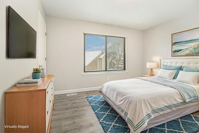 7408 Vassar Drive S B, West Bloomfield, MI 48322