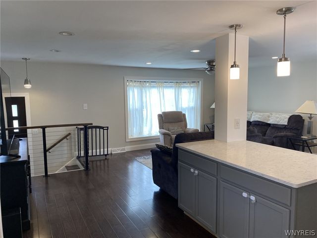 33 East Toulon Drive, Cheektowaga, NY 14227