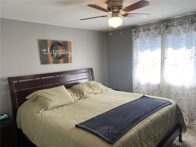33 East Toulon Drive, Cheektowaga, NY 14227