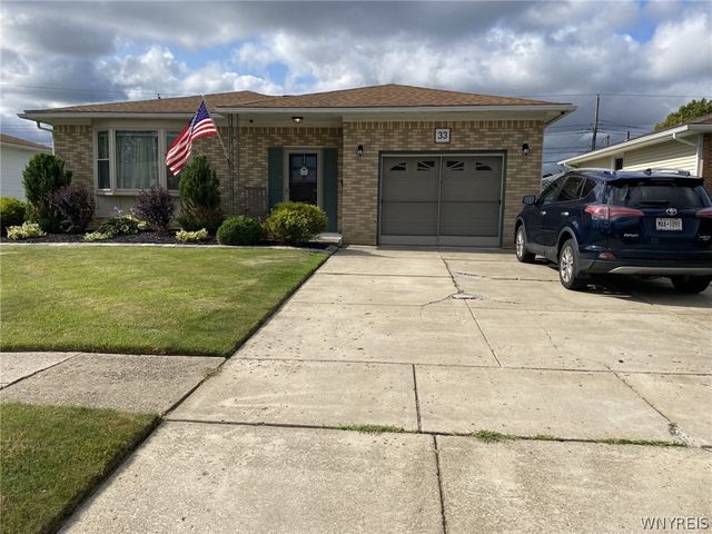 33 East Toulon Drive, Cheektowaga, NY 14227