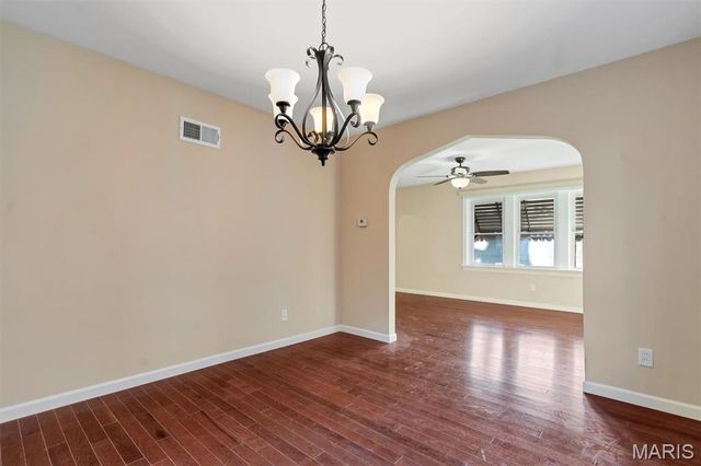 8622 Partridge Avenue, St Louis, MO 63147