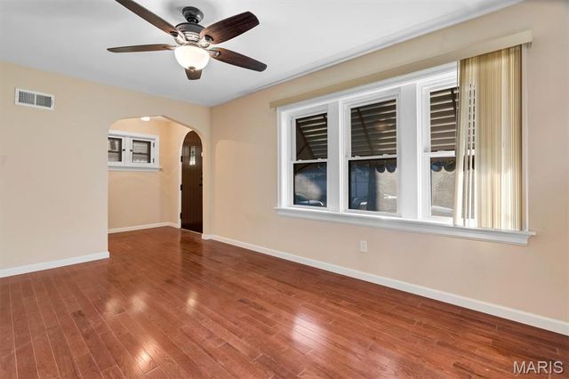 8622 Partridge Avenue, St Louis, MO 63147