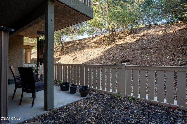327 Chestnut Hill Court 11, Thousand Oaks, CA 91360