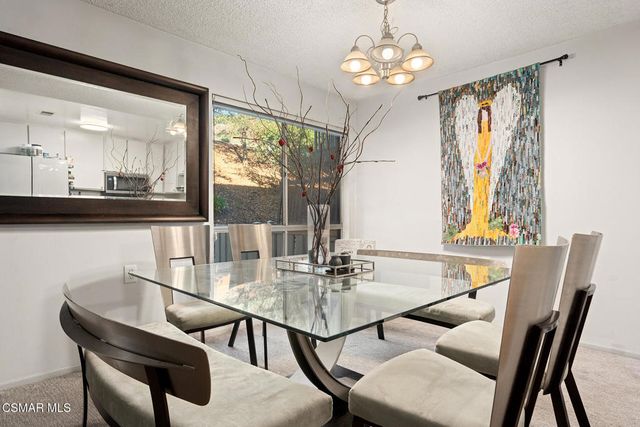 327 Chestnut Hill Court 11, Thousand Oaks, CA 91360