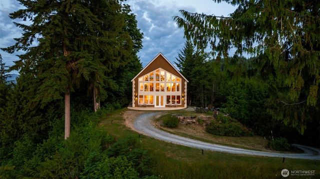 24015 Foxglove Lane, Mount Vernon, WA 98274