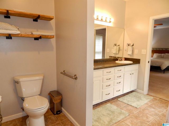 8424 US HIGHWAY 31, Hayden, AL 35079