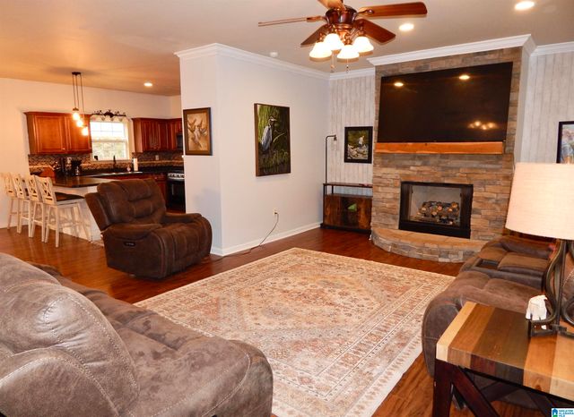 8424 US HIGHWAY 31, Hayden, AL 35079