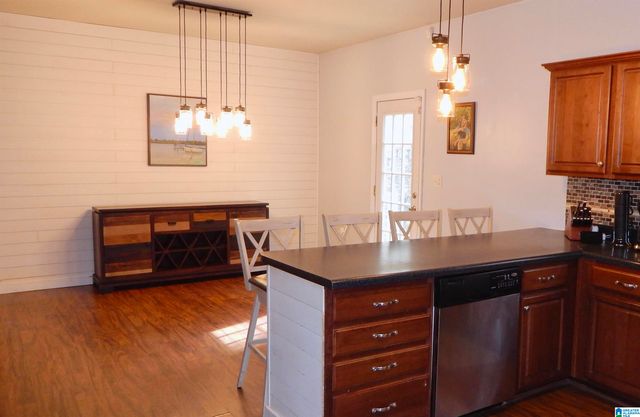 8424 US HIGHWAY 31, Hayden, AL 35079