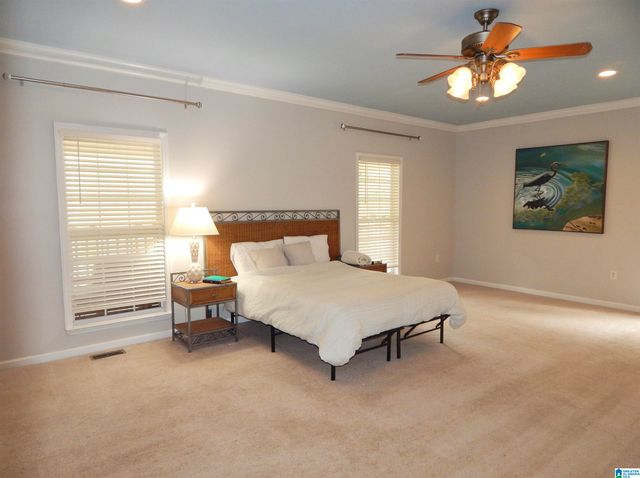 8424 US HIGHWAY 31, Hayden, AL 35079