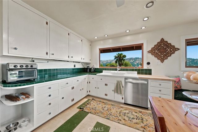 10460 North, Clearlake, CA 95422