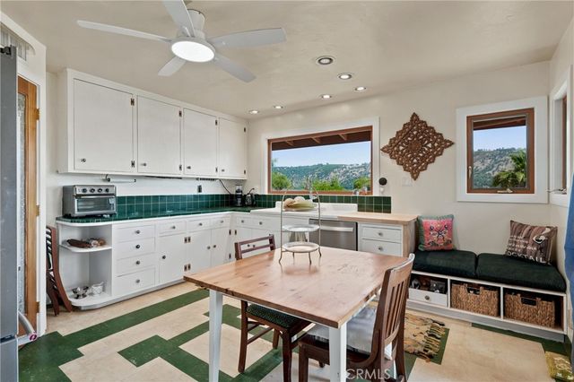 10460 North, Clearlake, CA 95422