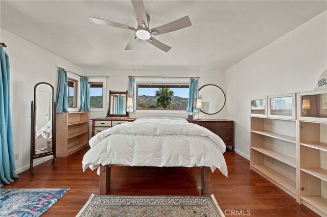 10460 North, Clearlake, CA 95422