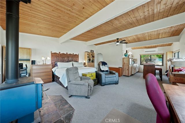 10460 North, Clearlake, CA 95422