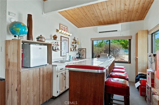 10460 North, Clearlake, CA 95422