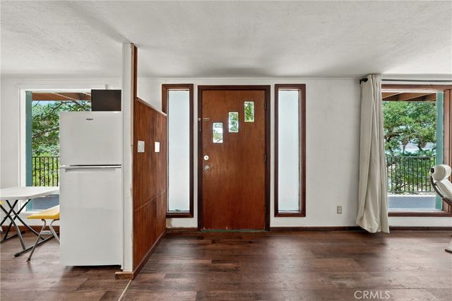 10460 North, Clearlake, CA 95422