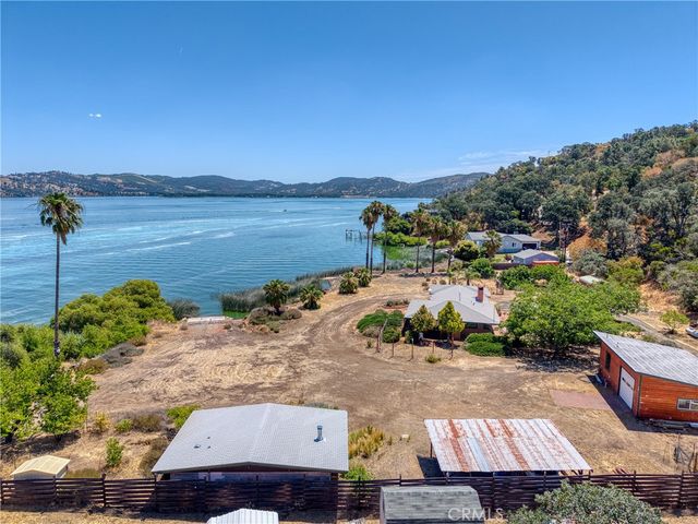 10460 North, Clearlake, CA 95422