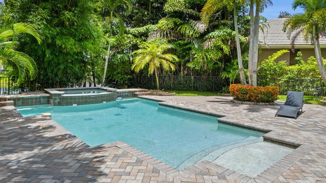 3501 COLLONADE Drive, Wellington, FL 33449