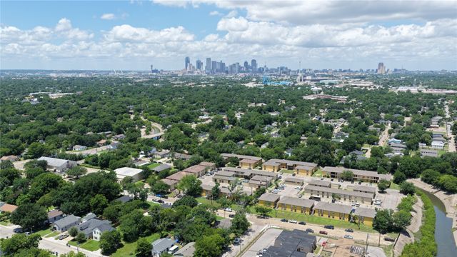 4322 Robert L Parish Sr Avenue, Dallas, TX 75210