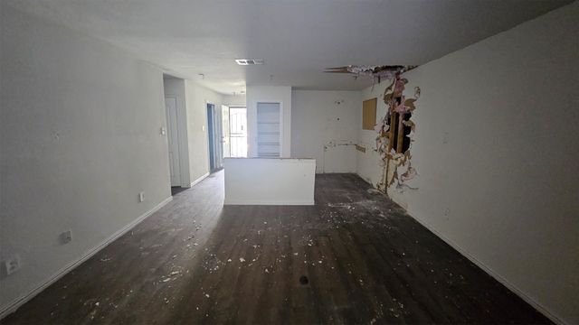 4322 Robert L Parish Sr Avenue, Dallas, TX 75210