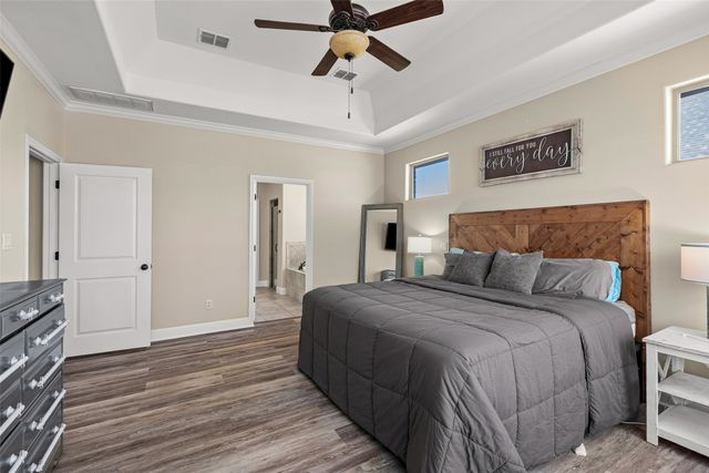 2825 Willow Ridge Circle, Granbury, TX 76049