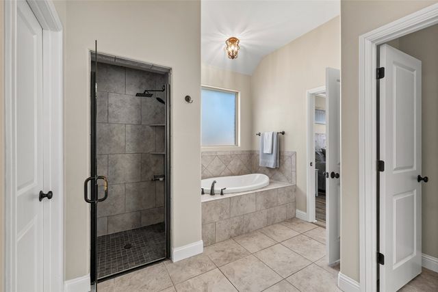 2825 Willow Ridge Circle, Granbury, TX 76049