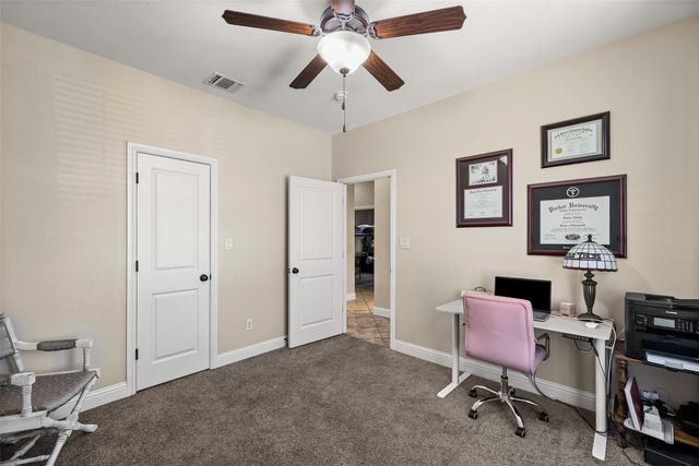 2825 Willow Ridge Circle, Granbury, TX 76049
