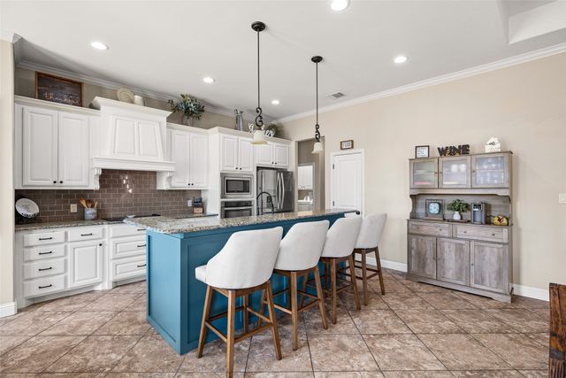 2825 Willow Ridge Circle, Granbury, TX 76049