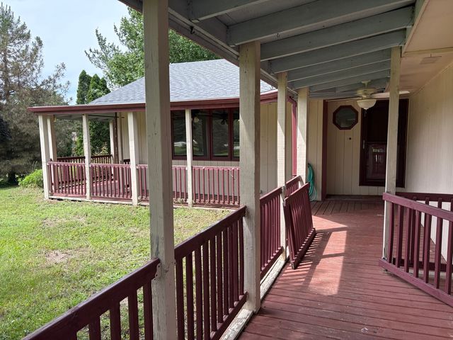 11128 Cedarbrook Road, Roscoe, IL 61073