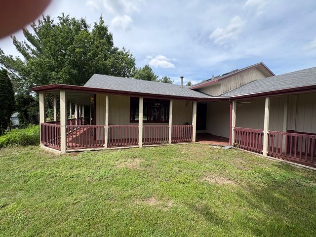 11128 Cedarbrook Road, Roscoe, IL 61073