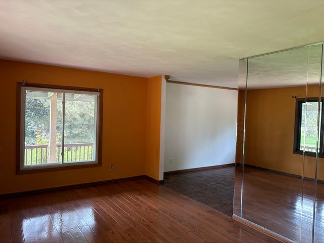 11128 Cedarbrook Road, Roscoe, IL 61073