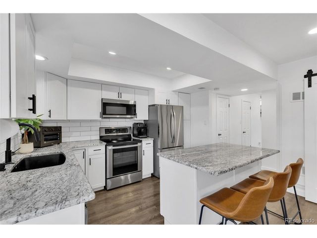 9240 E Lehigh Ave 4, Denver, CO 80237