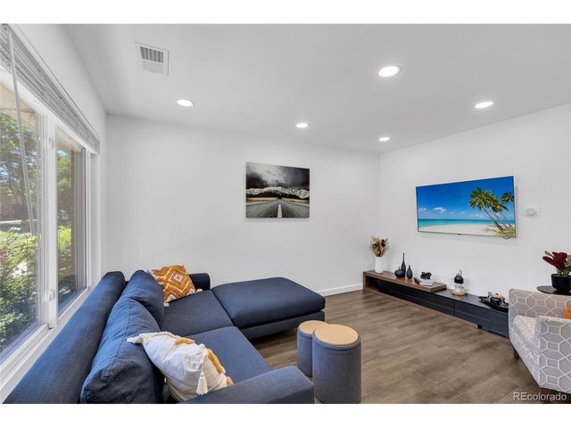 9240 E Lehigh Ave 4, Denver, CO 80237