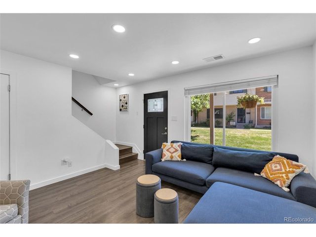 9240 E Lehigh Ave 4, Denver, CO 80237