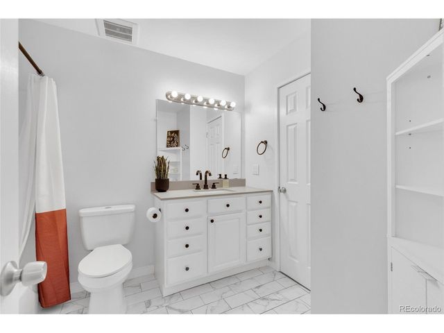 9240 E Lehigh Ave 4, Denver, CO 80237