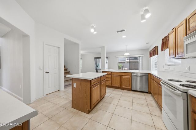 5299 W KAREN Drive, Glendale, AZ 85308
