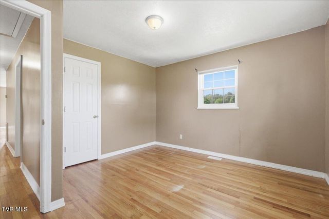 1106 Lockhart Road, Jefferson City, TN 37760
