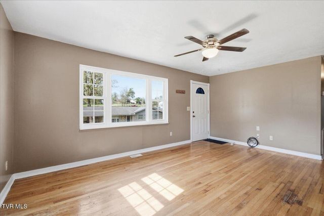 1106 Lockhart Road, Jefferson City, TN 37760