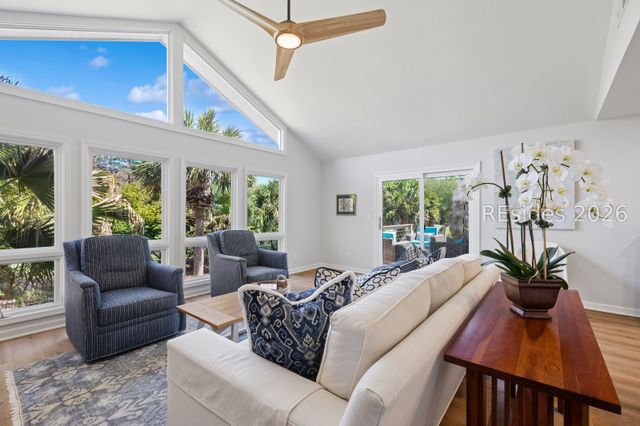50 Oyster Landing Ln, Hilton Head Island, SC 29928