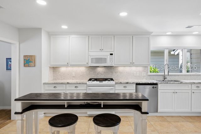 50 Oyster Landing Ln, Hilton Head Island, SC 29928