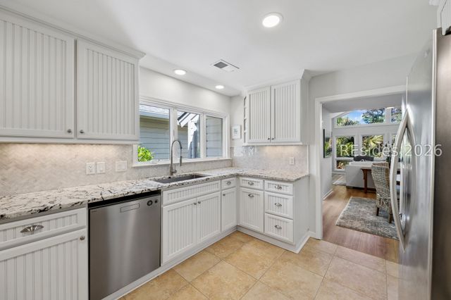 50 Oyster Landing Ln, Hilton Head Island, SC 29928