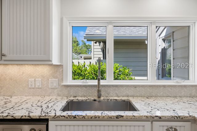 50 Oyster Landing Ln, Hilton Head Island, SC 29928