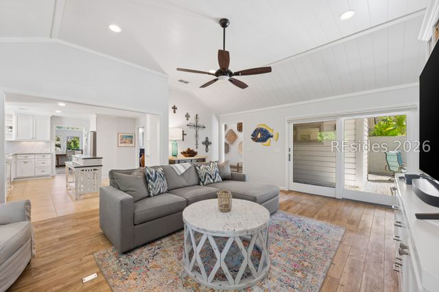 50 Oyster Landing Ln, Hilton Head Island, SC 29928