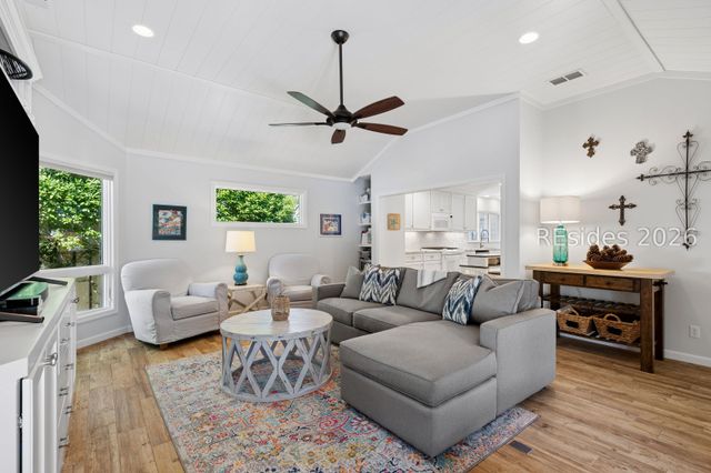 50 Oyster Landing Ln, Hilton Head Island, SC 29928